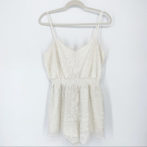 NWT Bardot Lacey Romper Playsuit Ivory Size 8 - Picture 2 of 10